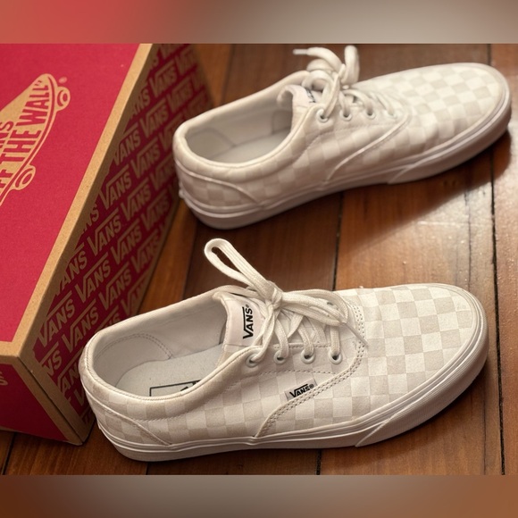 White Checkered Vans Size 8.5 - Picture 3 of 5